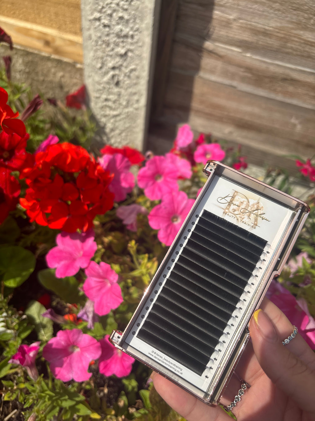 Classic Flat Lashes - 0.20 D CURL